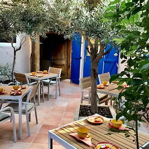 *** Hotel Le Colbert Francia